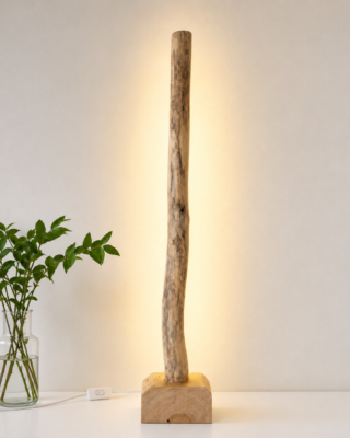 Lampe sculpturale en bois flotté Le Fil de l’Océan