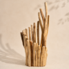 Lampe en bois flotté design éteinte vue de face