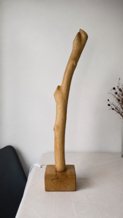 Vue entière de la lampe Lueur des Dunes fabriquée à la main dans les Landes